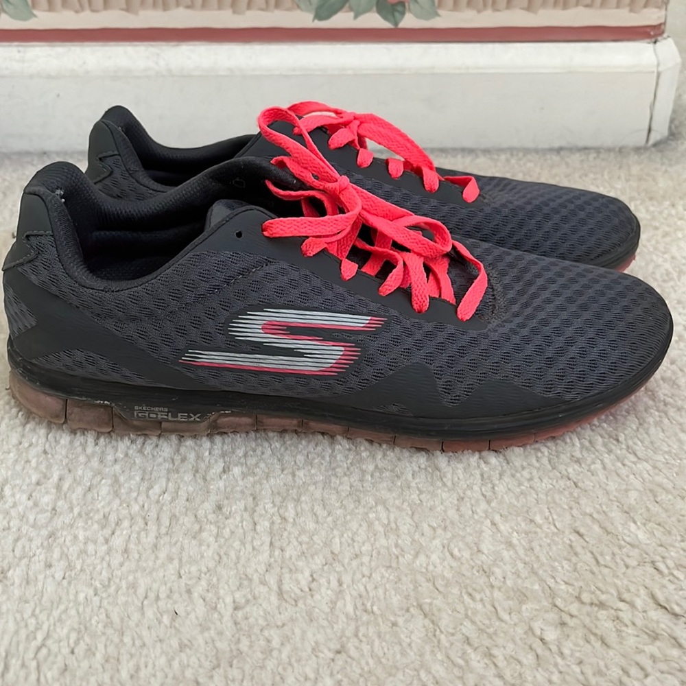Skechers Go-Flex sneakers